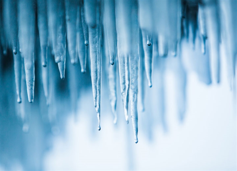 Dehumidifiers for ice prevention in cold store and freezers